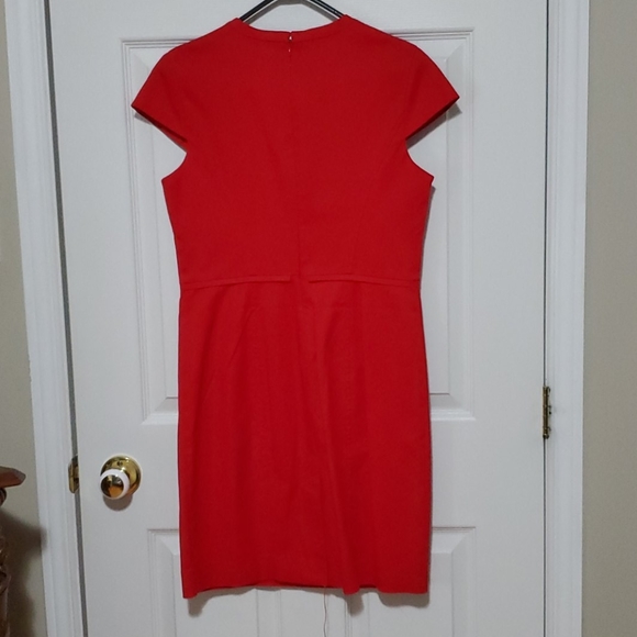 Red dress - Picture 3 of 3